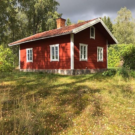 Oxelbacka Cottage Enkoping Exterior photo