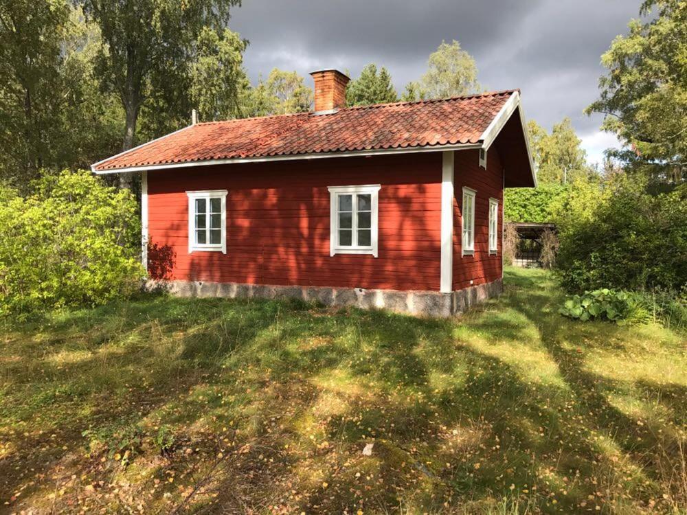 Oxelbacka Cottage Enkoping Exterior photo